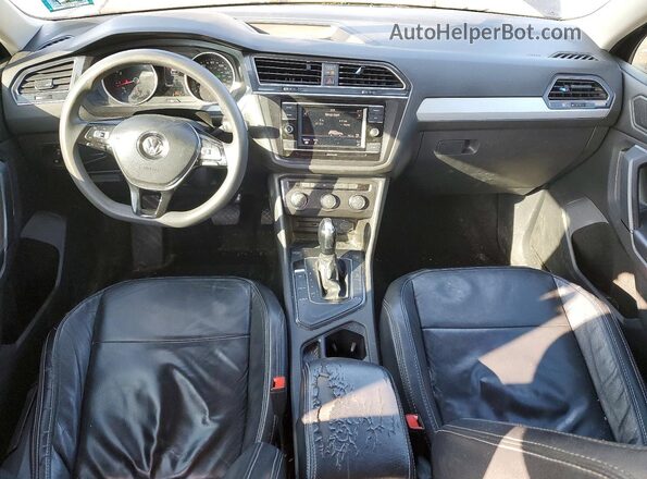 3VV1B7AX1KM049812 2019 VOLKSWAGEN TIGUAN Black 
