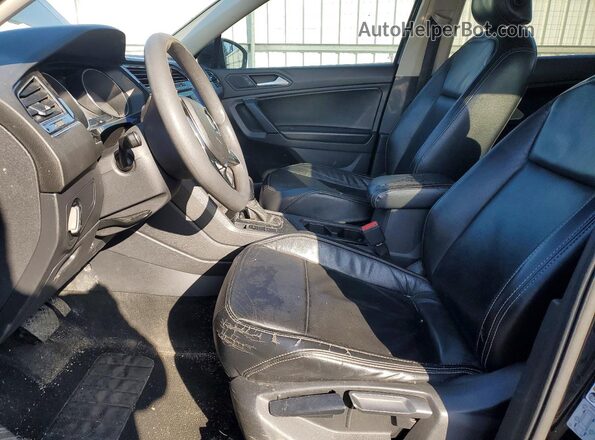 3VV1B7AX1KM049812 2019 VOLKSWAGEN TIGUAN Black 