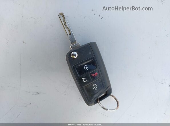 3VV1B7AX2KM078557 2019 VOLKSWAGEN TIGUAN White Առջևի վահանակի տեսք