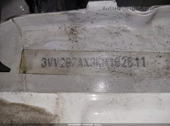 3VV2B7AX3KM182611 2019 VOLKSWAGEN TIGUAN White 