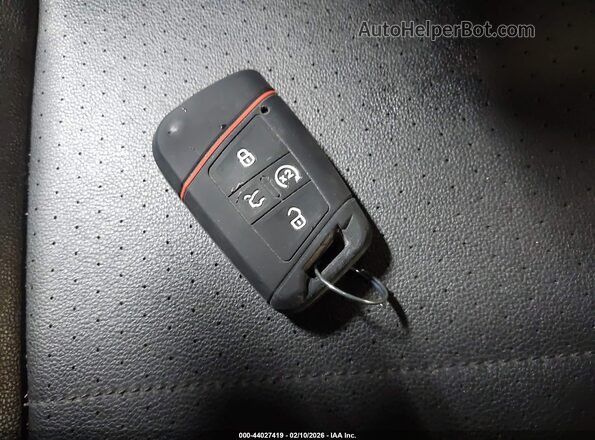 3VV2B7AX7JM073941 2018 VOLKSWAGEN TIGUAN White 