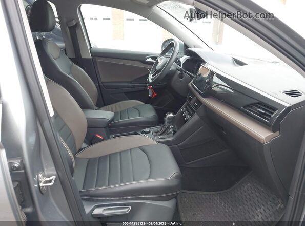 3VV2X7B22NM053395 2022 VOLKSWAGEN TAOS Gray Вид салону спереду