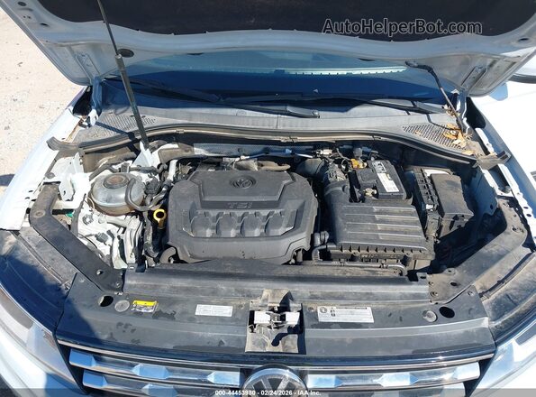 3VV3B7AX1KM055909 2019 VOLKSWAGEN TIGUAN Серый Вид сзади