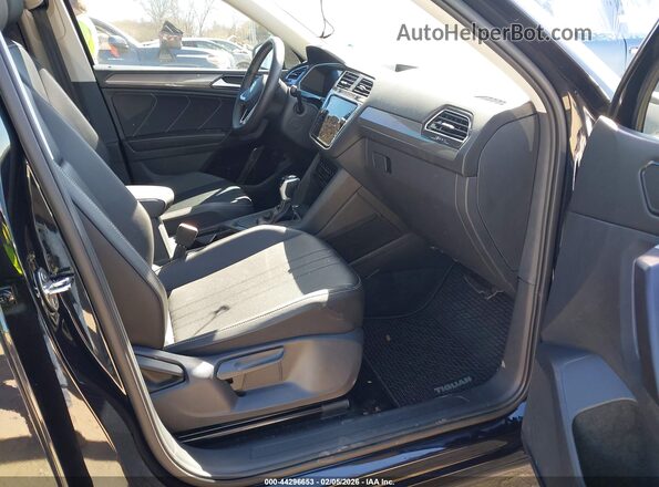 3VV3B7AX1RM072168 2024 VOLKSWAGEN TIGUAN Black წინა სალონის ხედი