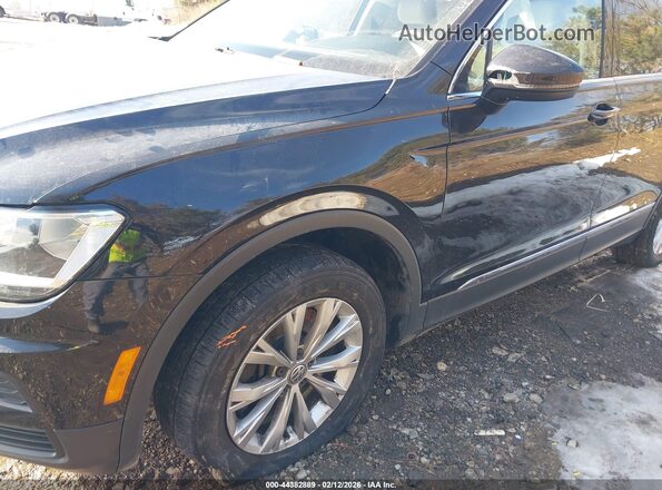 3VV3B7AX9JM079759 2018 VOLKSWAGEN TIGUAN Black 