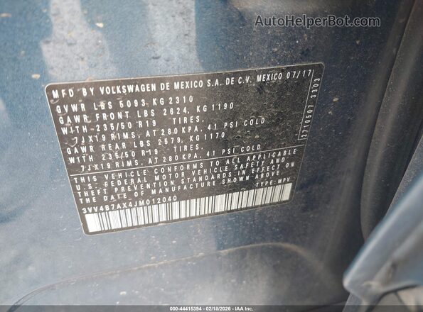 3VV4B7AX4JM012040 2018 VOLKSWAGEN TIGUAN Blue Вид підкапотного простору