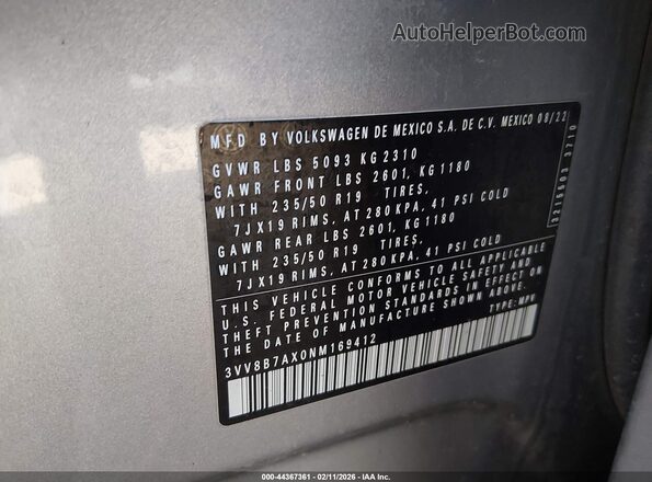 3VV8B7AX0NM169412 2022 VOLKSWAGEN TIGUAN Серебряный Вид подкапотного пространства