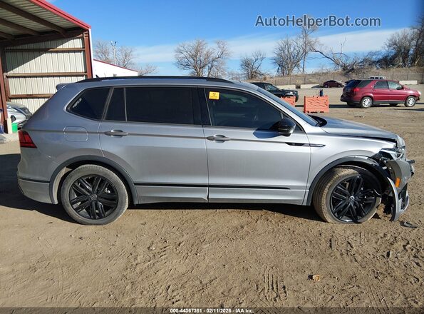 3VV8B7AX0NM169412 2022 VOLKSWAGEN TIGUAN Серебряный Вид щитка приборов