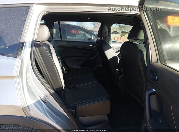 3VV8B7AX0NM169412 2022 VOLKSWAGEN TIGUAN Серебряный Вид наклейки с VIN-кодом