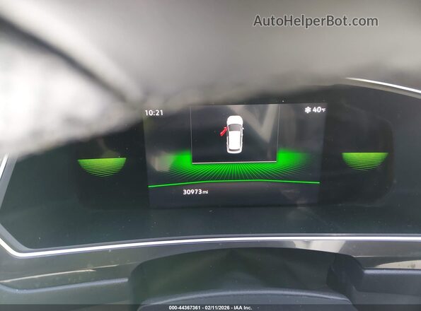 3VV8B7AX0NM169412 2022 VOLKSWAGEN TIGUAN Серебряный Вид задних сидений