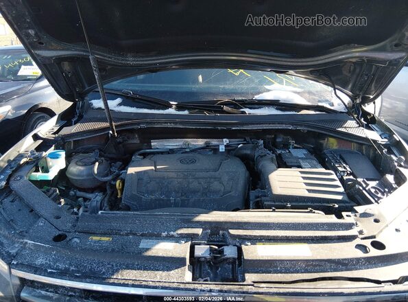 3VVAB7AX8RM225247 2024 VOLKSWAGEN TIGUAN Gray Widok z tyłu