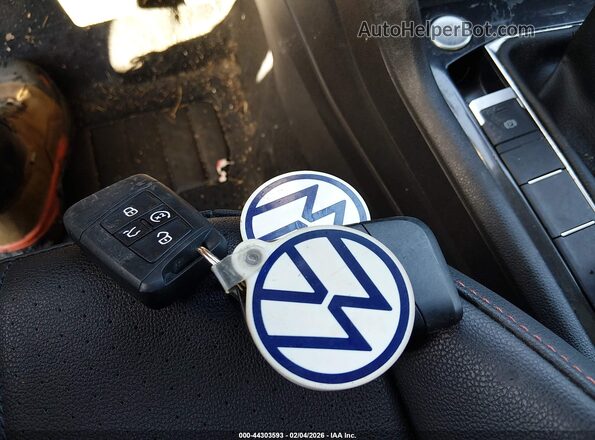3VVAB7AX8RM225247 2024 VOLKSWAGEN TIGUAN Gray Widok deski rozdzielczej