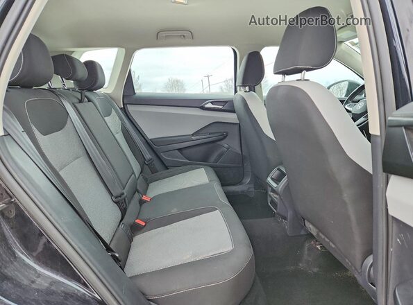 3VVDX7B26NM074677 2022 VOLKSWAGEN TAOS Черный Вид задней части салона