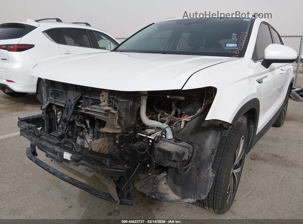 3VVEX7B27RM088355 2024 VOLKSWAGEN TAOS White წინა ხედი
