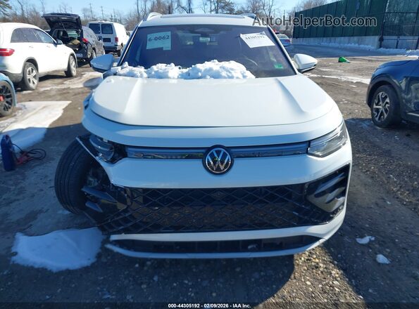 3VVLR7RMXSM050780 2025 VOLKSWAGEN TIGUAN White ხელსაწყოთა პანელის ხედი