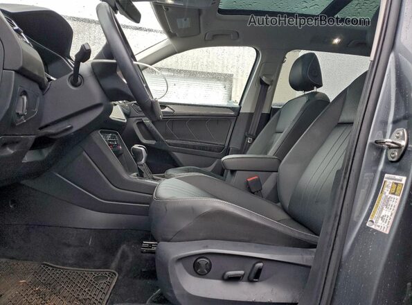3VVMB7AX7RM039728 2024 VOLKSWAGEN TIGUAN Gray Vista interior delantera