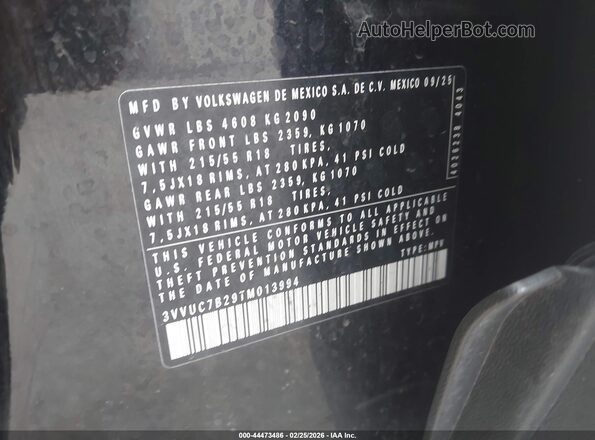 3VVUC7B29TM013994 2026 VOLKSWAGEN TAOS Black Vista del compartimento del motor