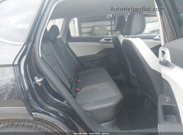 3VVUC7B29TM013994 2026 VOLKSWAGEN TAOS Black Vista de la etiqueta del VIN