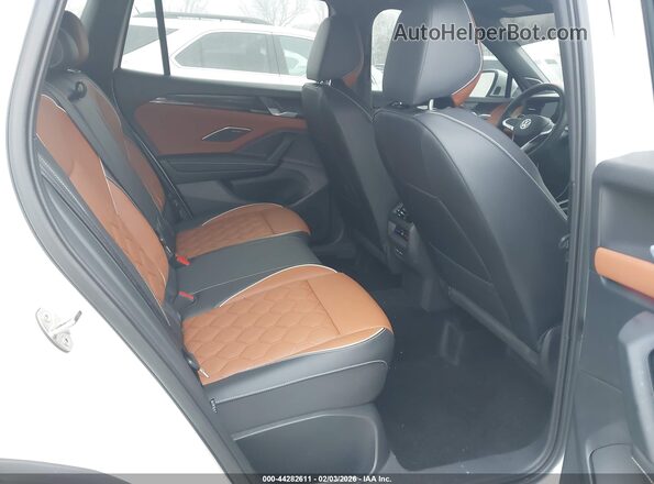 3VVUW7RM7TM025558 2026 VOLKSWAGEN TIGUAN White 