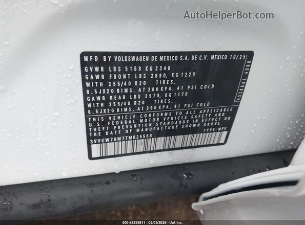3VVUW7RM7TM025558 2026 VOLKSWAGEN TIGUAN White 