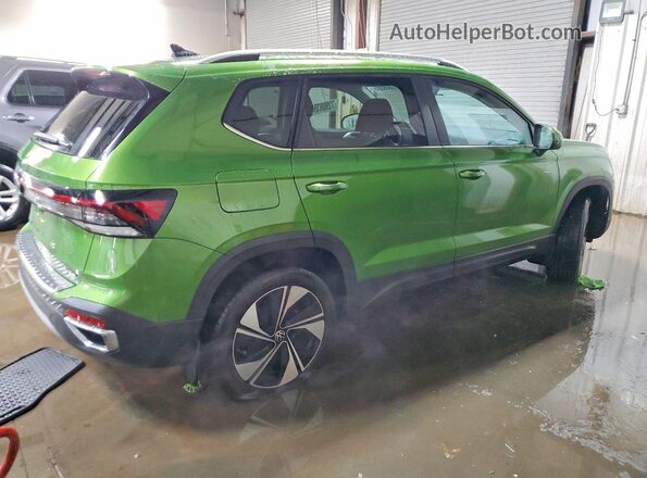 3VVVC7B28SM049503 2025 VOLKSWAGEN TAOS Green 