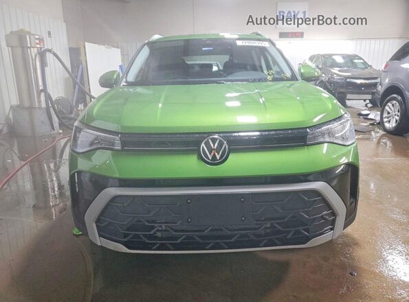 3VVVC7B28SM049503 2025 VOLKSWAGEN TAOS Green 