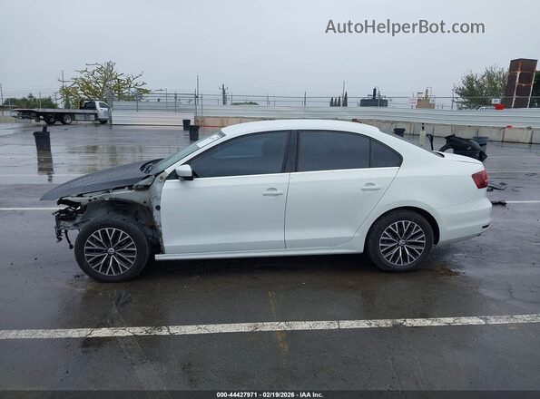 3VW2B7AJ4HM322519 2017 VOLKSWAGEN JETTA White 