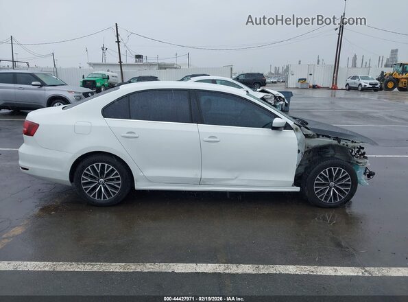 3VW2B7AJ4HM322519 2017 VOLKSWAGEN JETTA White 
