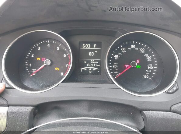 3VW2B7AJ9JM206951 2018 VOLKSWAGEN JETTA Red Widok tylnych siedzeń