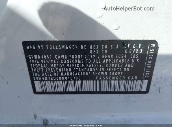 3VW4M7BU6RM010795 2024 VOLKSWAGEN JETTA White Widok komory silnika