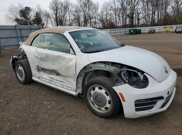3VW5DAAT0JM504472 2018 VOLKSWAGEN BEETLE White Передня права чверть