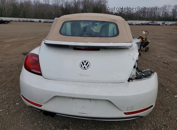 3VW5DAAT0JM504472 2018 VOLKSWAGEN BEETLE White Вид ззаду