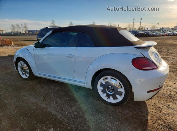 3VW5DAAT0KM502240 2019 VOLKSWAGEN BEETLE White 