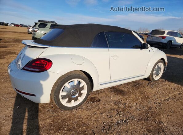3VW5DAAT0KM502240 2019 VOLKSWAGEN BEETLE White 