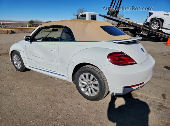 3VW5DAAT6JM509319 2018 VOLKSWAGEN BEETLE White 