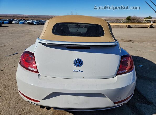 3VW5DAAT6JM509319 2018 VOLKSWAGEN BEETLE White 