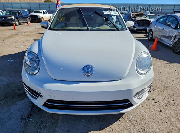 3VW5DAAT6JM509319 2018 VOLKSWAGEN BEETLE White 
