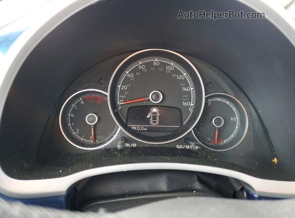 3VW5DAAT7JM515274 2018 VOLKSWAGEN BEETLE Синий Вид щитка приборов