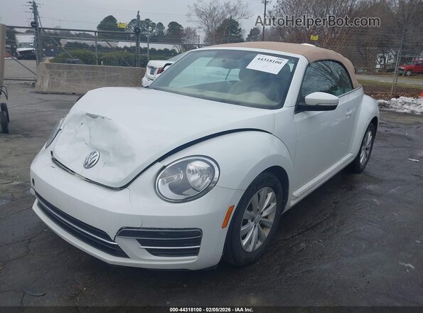 3VW5DAAT8KM504804 2019 VOLKSWAGEN BEETLE White 