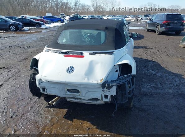 3VW5DAAT9JM512098 2018 VOLKSWAGEN BEETLE White 