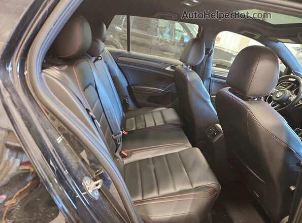 3VW5T7AU9KM031879 2019 VOLKSWAGEN GTI Black Widok tylnych siedzeń