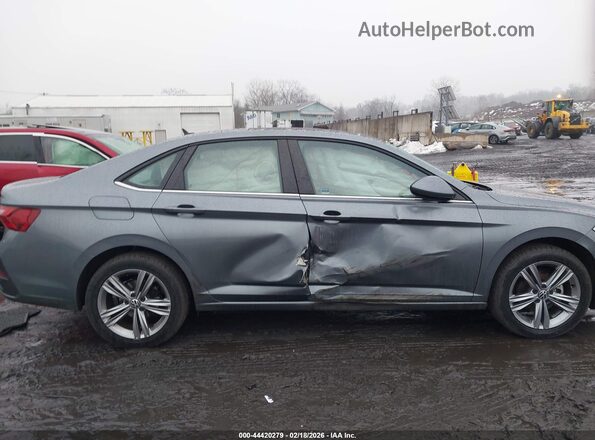 3VW7M7BU6NM010707 2022 VOLKSWAGEN JETTA Gray Вид задньої частини салону