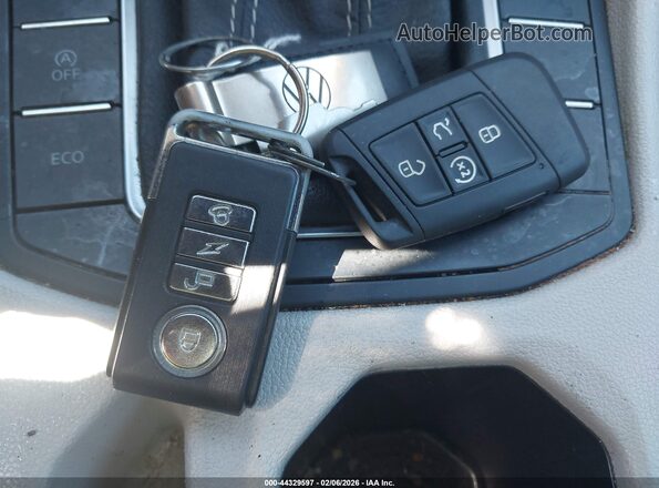 3VW7M7BU7RM071621 2024 VOLKSWAGEN JETTA Black Вид панелі приладів