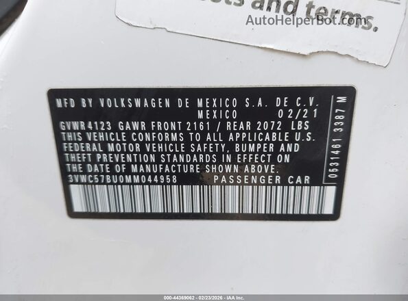 3VWC57BU0MM044958 2021 VOLKSWAGEN JETTA White Engine compartment view