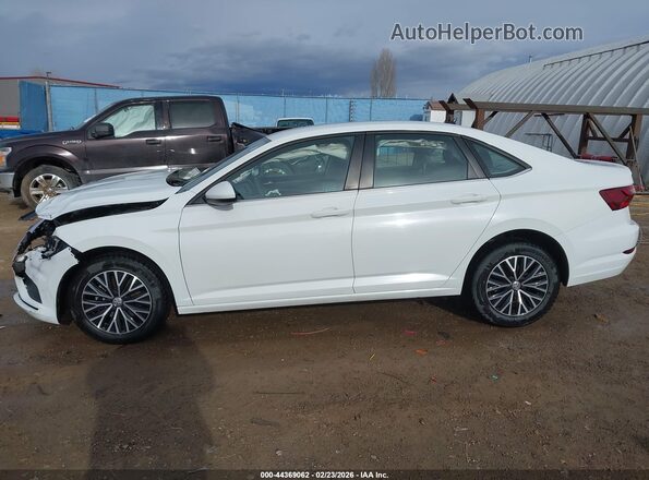 3VWC57BU0MM044958 2021 VOLKSWAGEN JETTA White 360 interior view
