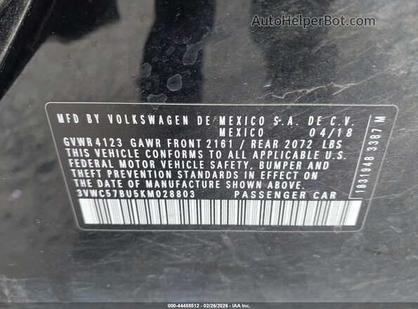 3VWC57BU5KM028803 2019 VOLKSWAGEN JETTA Black Շարժիչի բաժամունքի տեսք