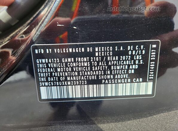3VWC57BUXKM239723 2019 VOLKSWAGEN JETTA Black Vista del compartimento del motor