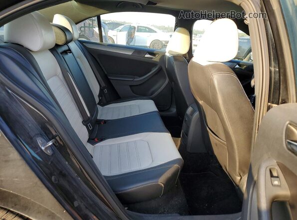 3VWD17AJXGM294641 2016 VOLKSWAGEN JETTA Black 