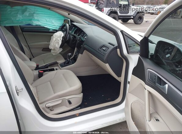 3VWD17AU3JM752795 2018 VOLKSWAGEN GOLF White 