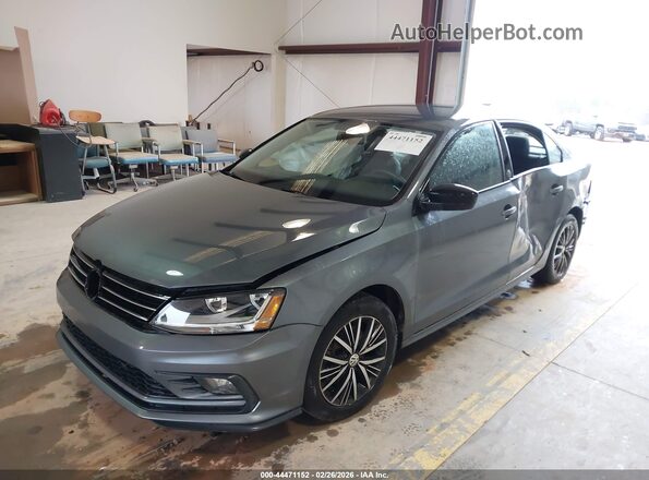 3VWDB7AJ2JM214673 2018 VOLKSWAGEN JETTA Gray 